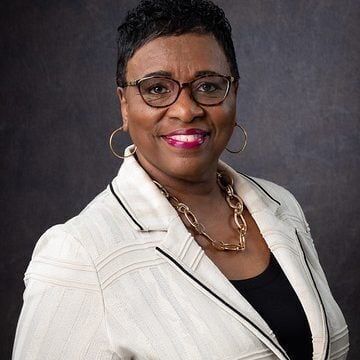 Aurelia-Jones-Taylor-square