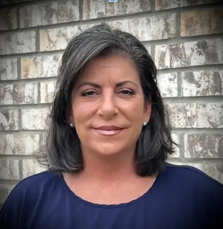 Regina Hopkins, Aledade